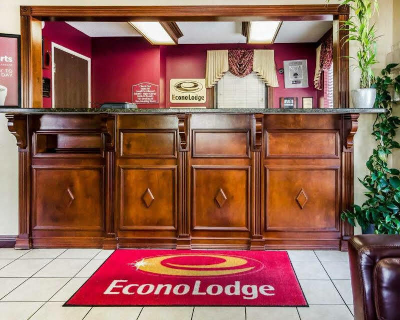Econo Lodge Russellville Exterior photo
